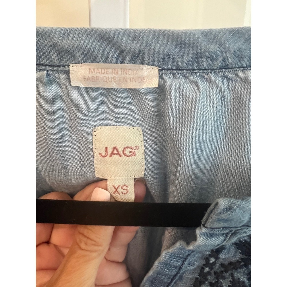 JAG Jeans Womens XS Blue Chambray Embroidered Tencel Boho Peasant Blouse - Picture 3 of 7